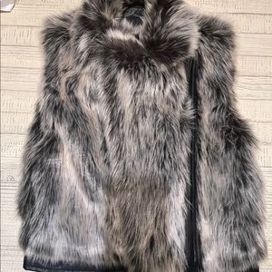 Fur vest